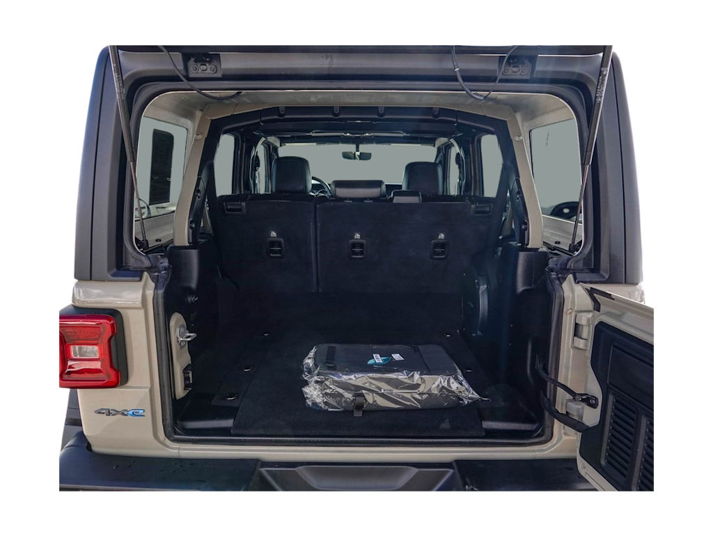 Thumbnail: 2022 Jeep Wrangler - 17