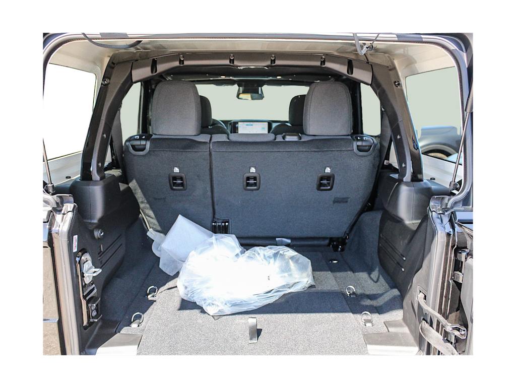 Thumbnail: 2026 Jeep Wrangler - 15