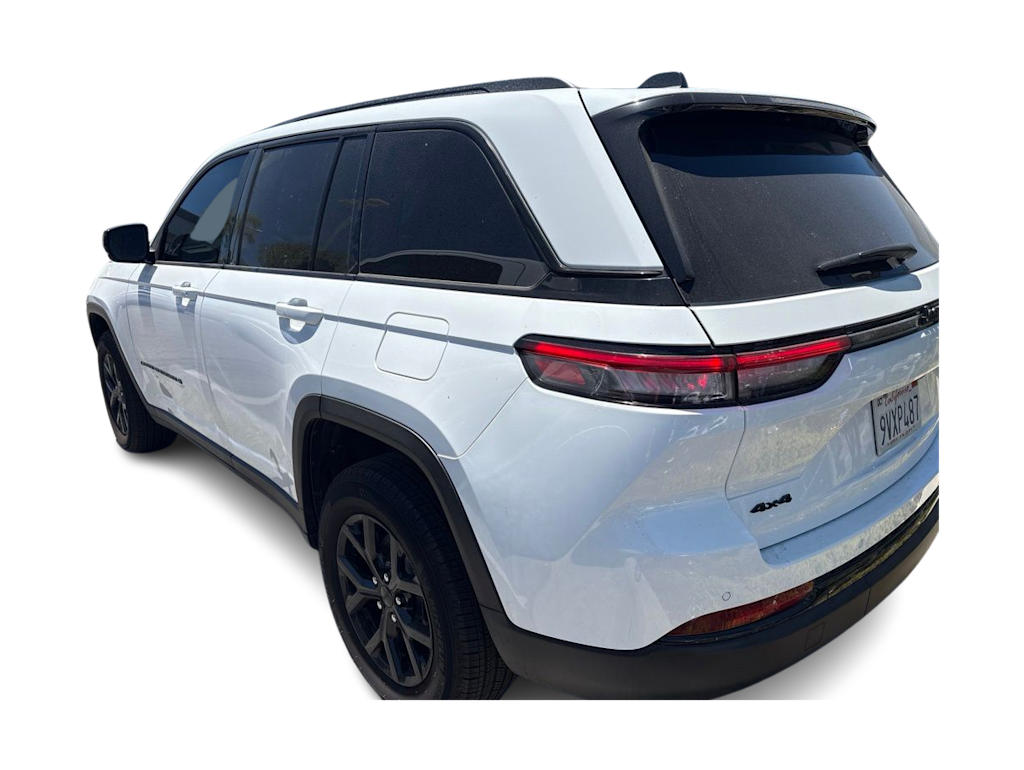 Thumbnail: 2025 Jeep Grand Cherokee - 3