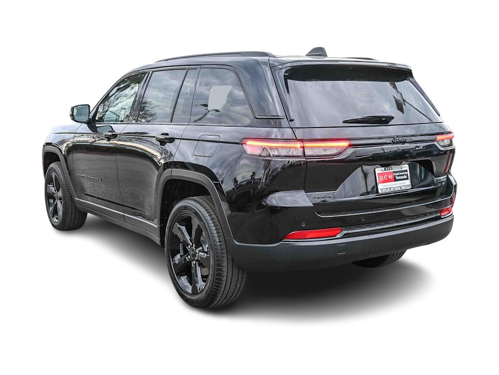 Thumbnail: 2025 Jeep Grand Cherokee - 3