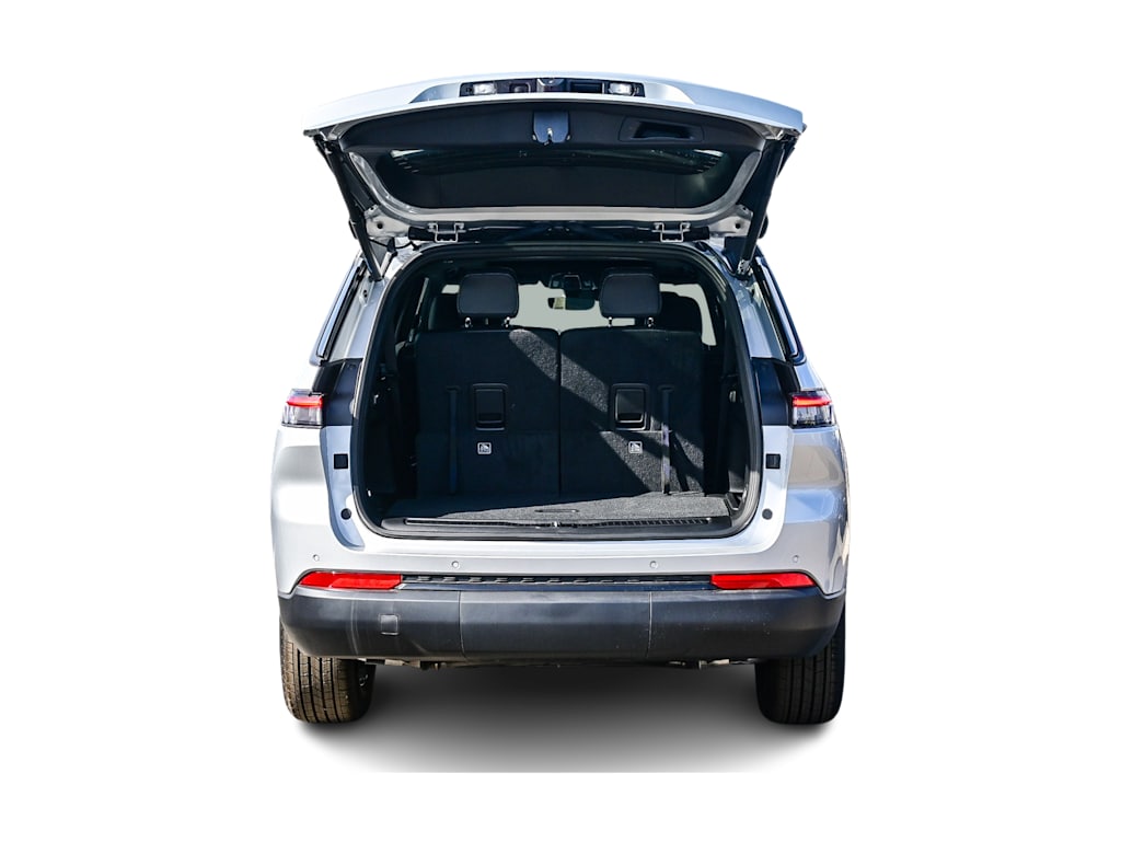 Thumbnail: 2025 Jeep Grand Cherokee L - 18