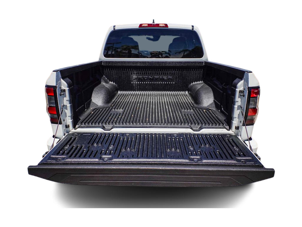 Thumbnail: 2023 Nissan Frontier - 15