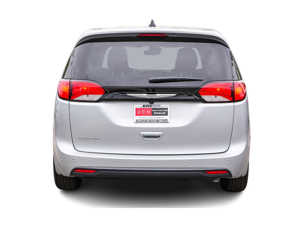 Thumbnail: 2026 Chrysler Voyager - 4
