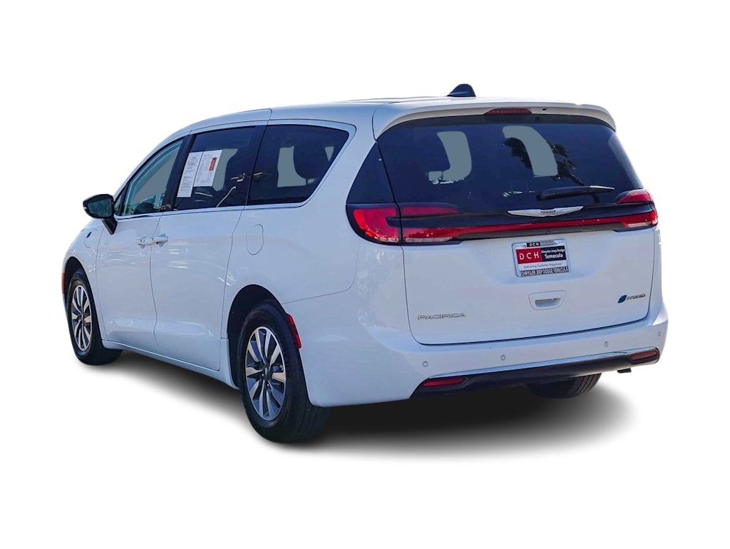 Thumbnail: 2024 Chrysler Pacifica - 3