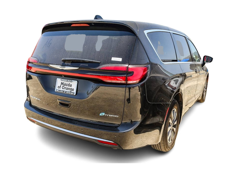 Thumbnail: 2024 Chrysler Pacifica - 9