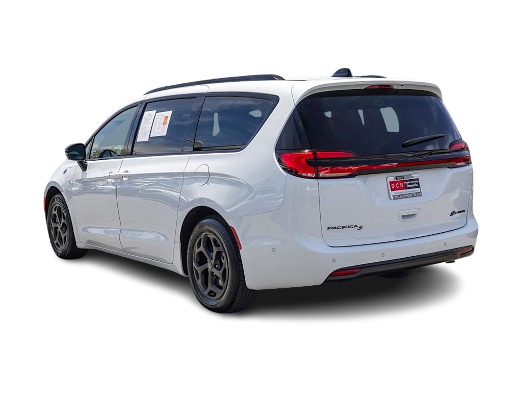 Thumbnail: 2024 Chrysler Pacifica - 3
