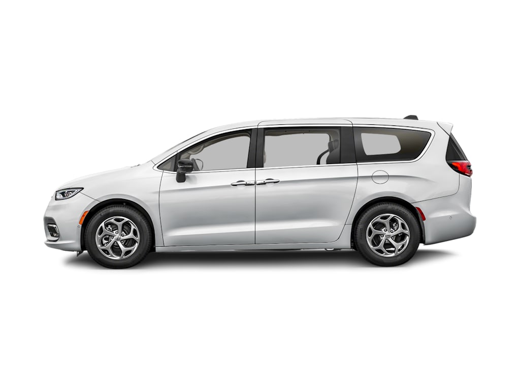Thumbnail: 2026 Chrysler Pacifica - 3