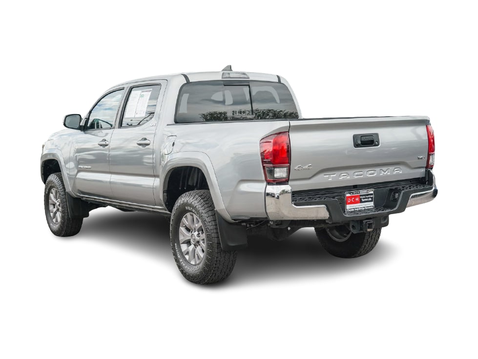 Thumbnail: 2019 Toyota Tacoma - 3