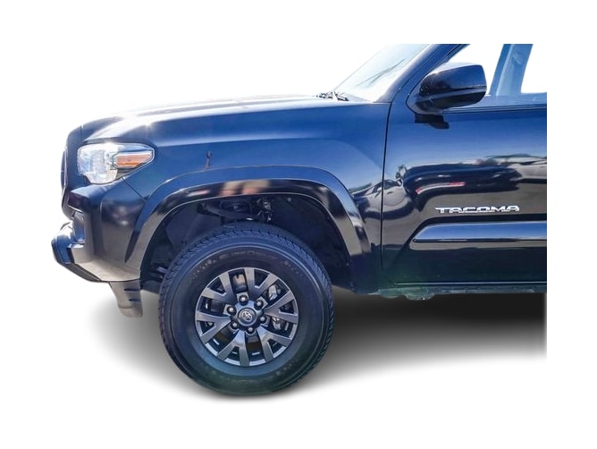 2022 Toyota Tacoma SR5 3