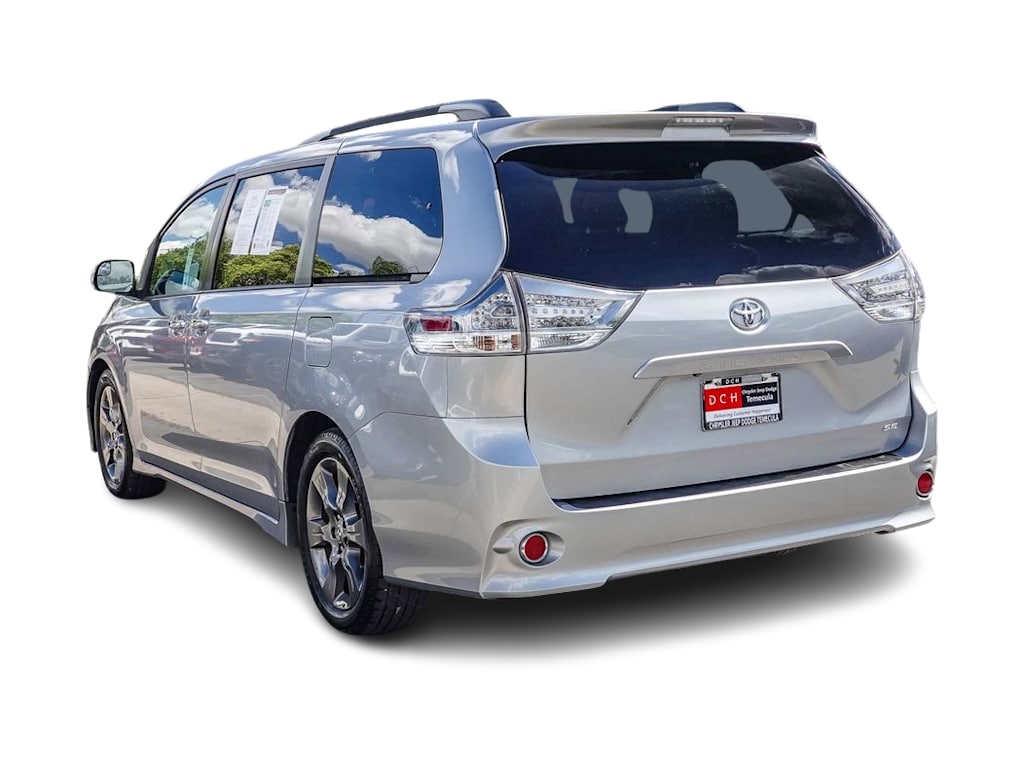 Thumbnail: 2015 Toyota Sienna - 3