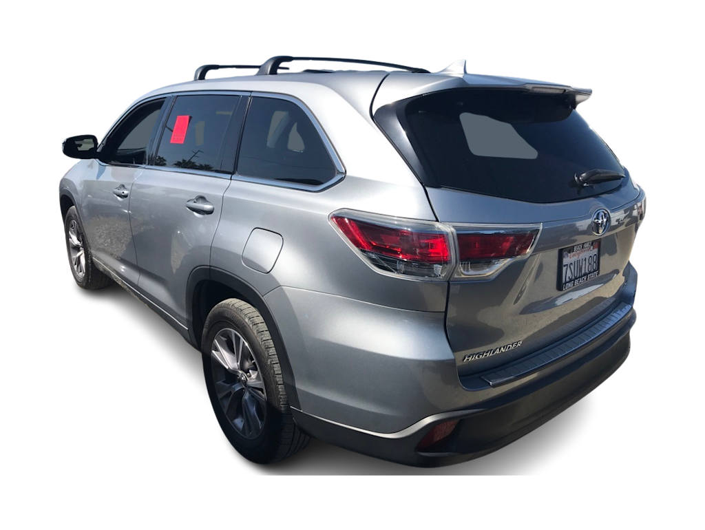 2016 Toyota Highlander LE 4