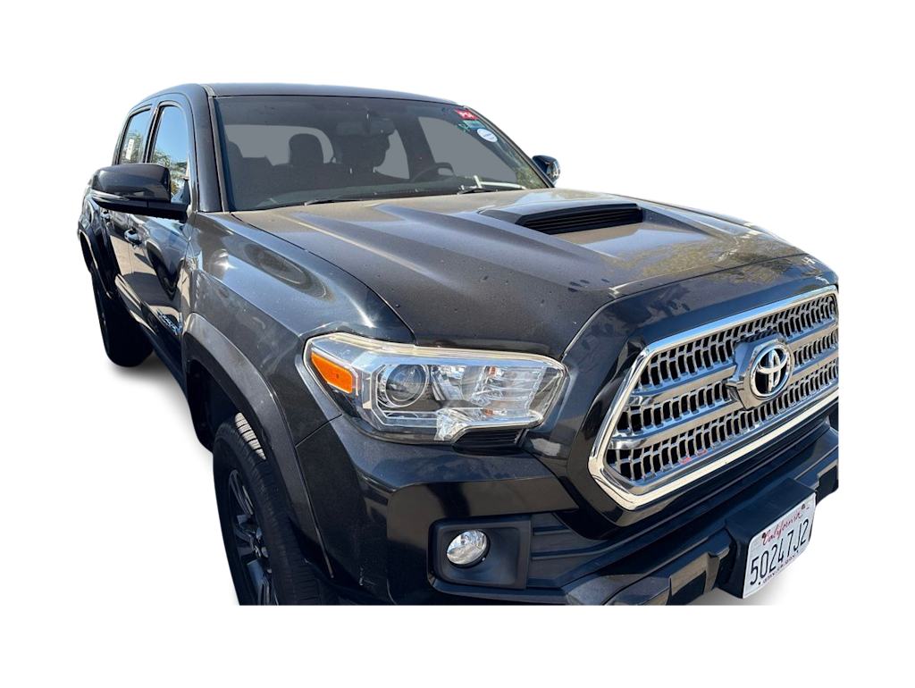 Thumbnail: 2017 Toyota Tacoma - 10