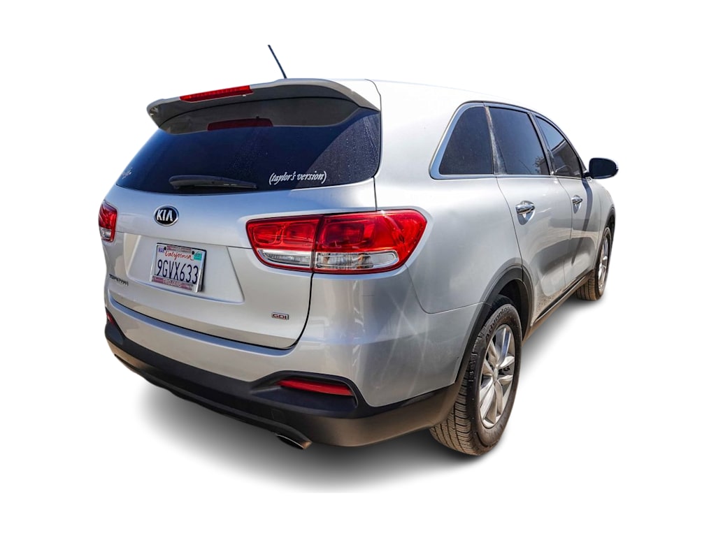 Thumbnail: 2017 Kia Sorento - 10