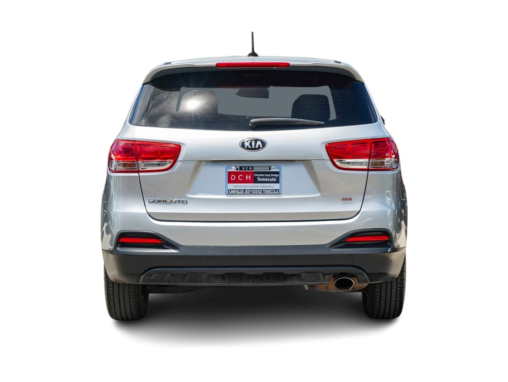 Thumbnail: 2017 Kia Sorento - 4
