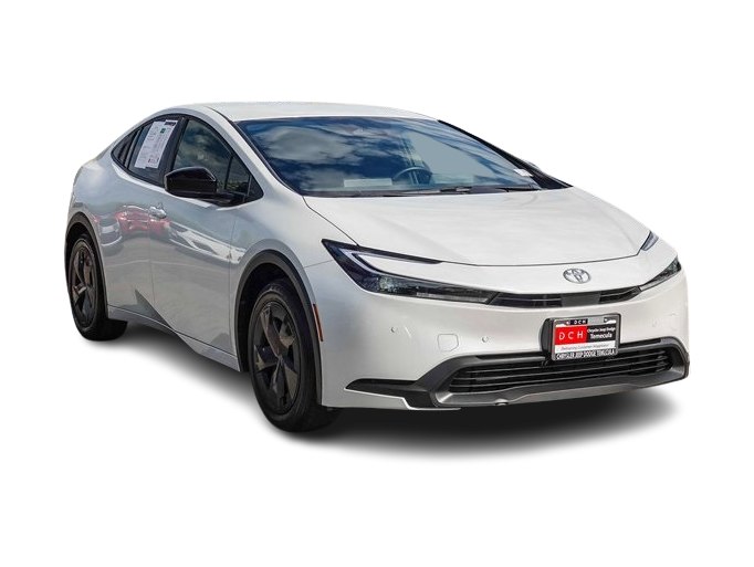 2024 Toyota Prius LE 16