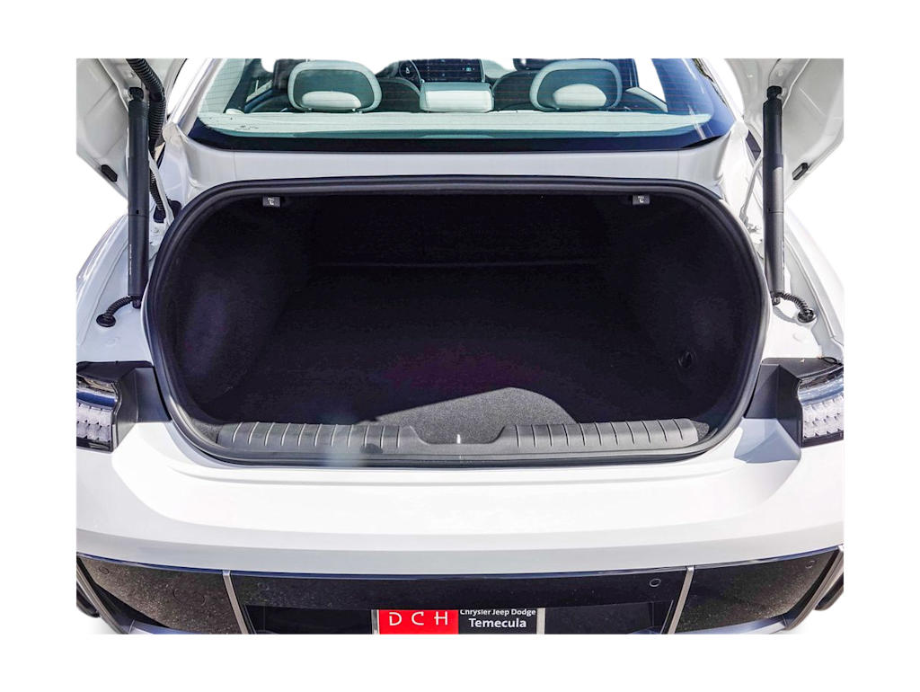 Thumbnail: 2023 Hyundai Ioniq 6 - 12