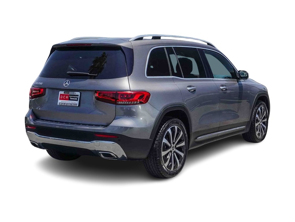 Thumbnail: 2021 Mercedes-Benz GLB - 17