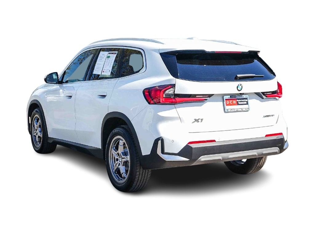 Thumbnail: 2023 BMW X1 - 3