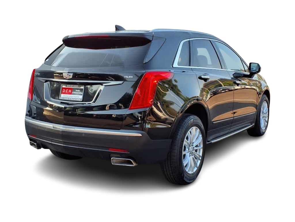 Thumbnail: 2017 Cadillac XT5 - 15