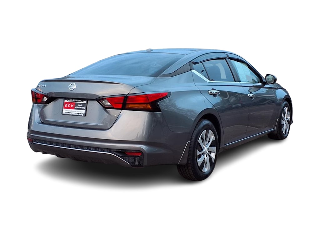 Thumbnail: 2020 Nissan Altima - 14
