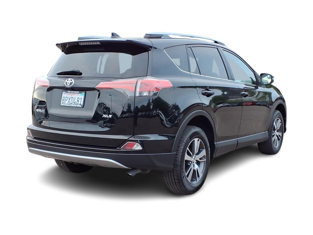 Thumbnail: 2017 Toyota RAV4 - 15