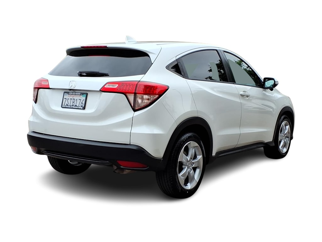 Thumbnail: 2016 Honda HR-V - 16