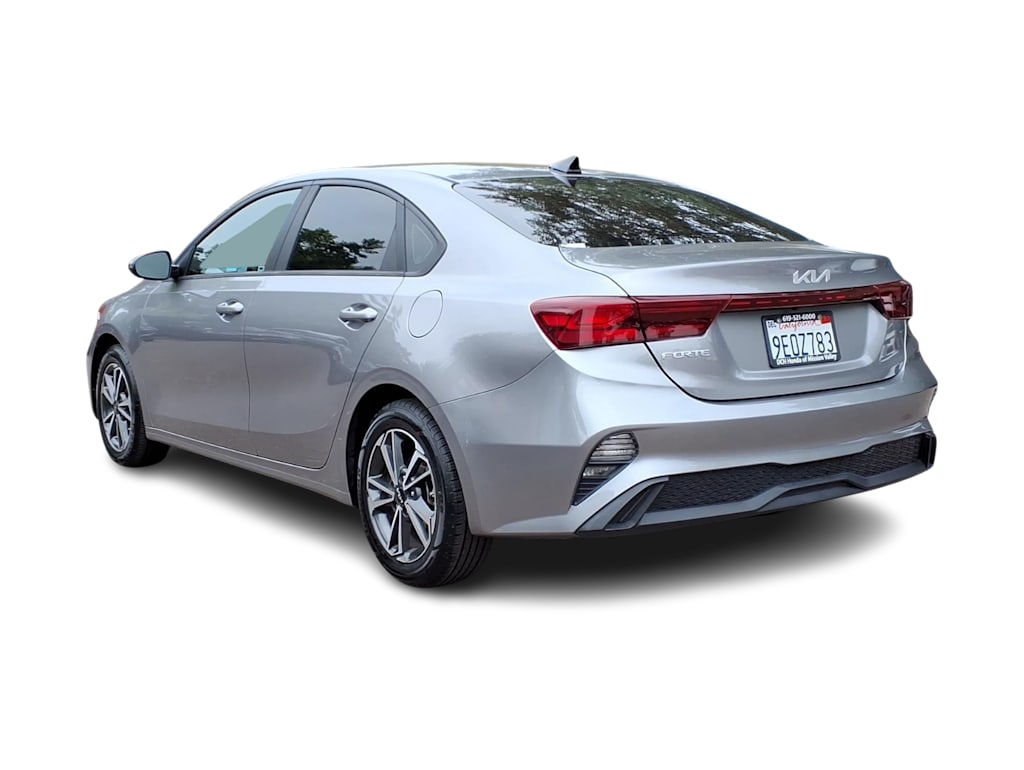 Thumbnail: 2023 Kia Forte - 3