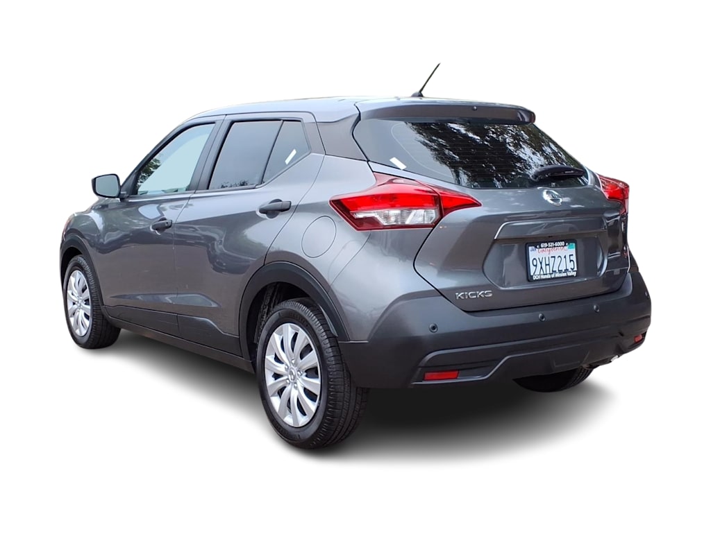 Thumbnail: 2020 Nissan Kicks - 3
