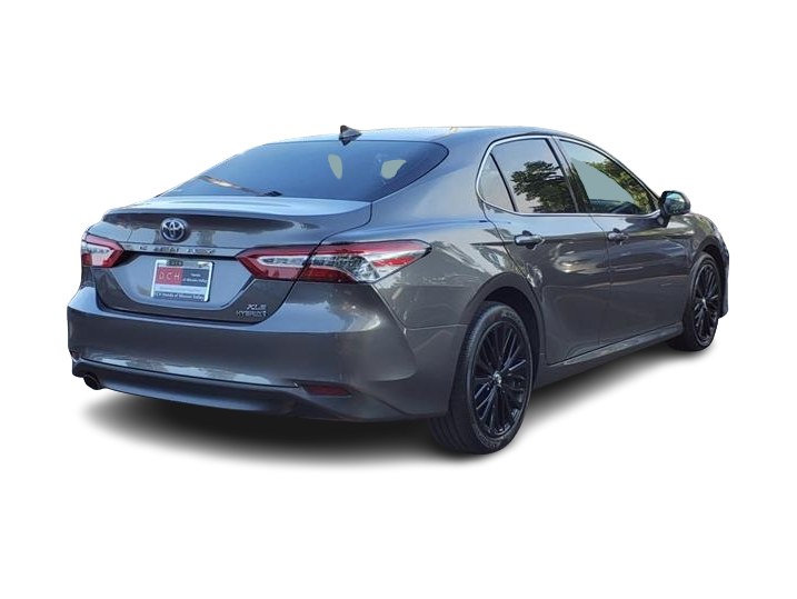 2019 Toyota Camry XLE 14