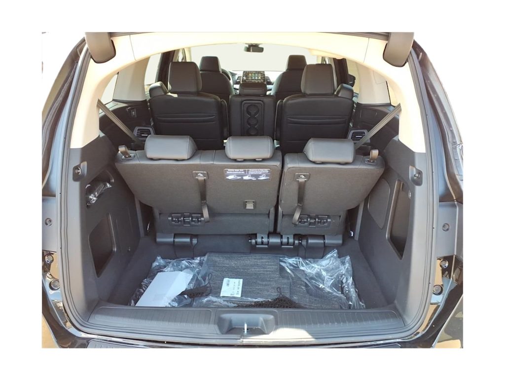 Thumbnail: 2026 Honda Odyssey - 10