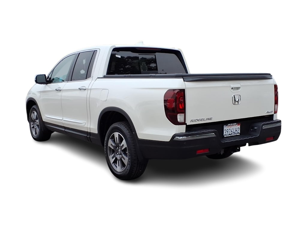 Thumbnail: 2017 Honda Ridgeline - 3