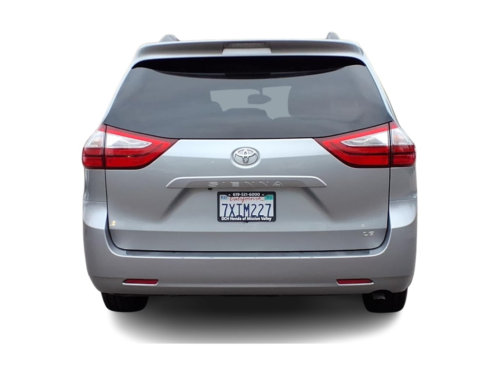 Thumbnail: 2017 Toyota Sienna - 4