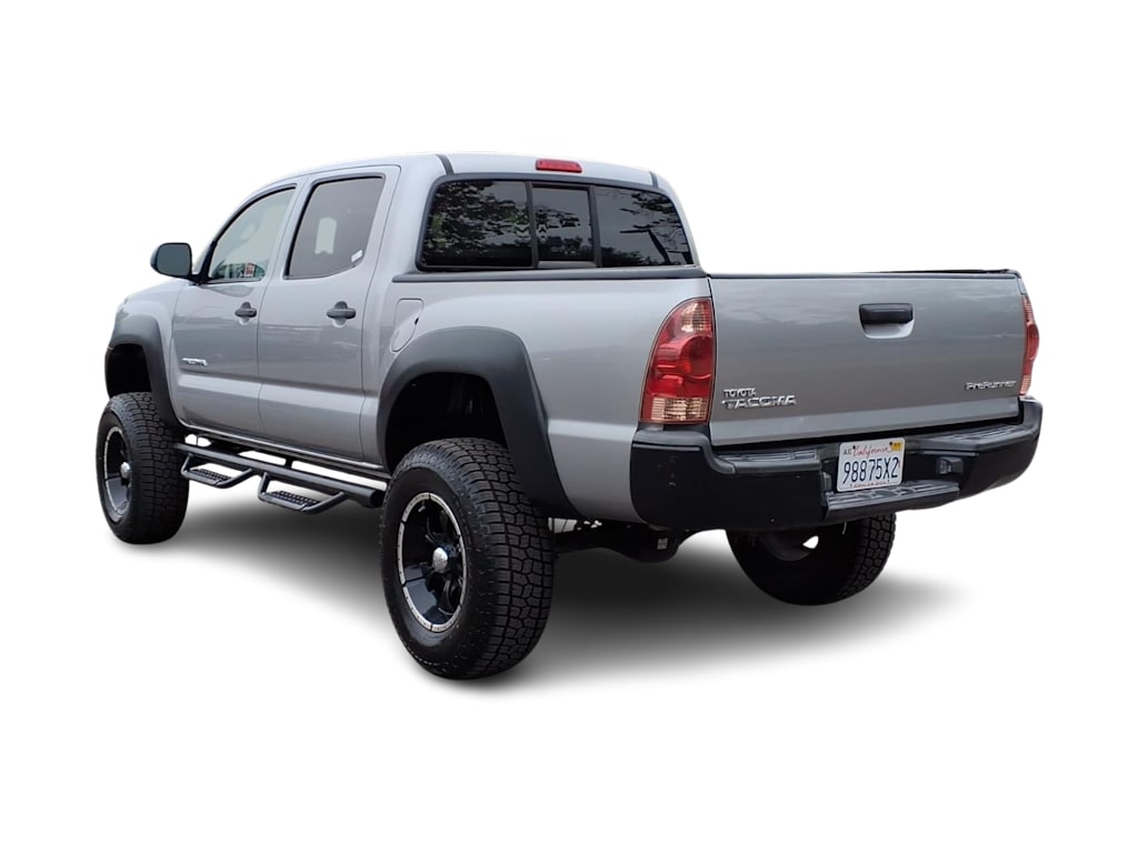 Thumbnail: 2015 Toyota Tacoma - 16