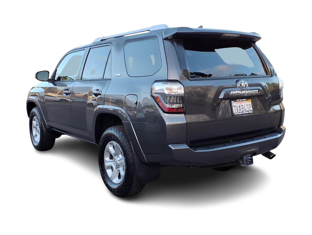 Thumbnail: 2016 Toyota 4Runner - 3