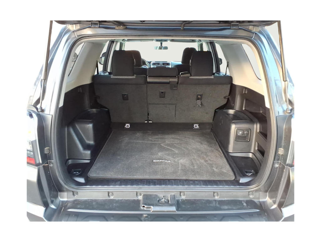 Thumbnail: 2016 Toyota 4Runner - 12