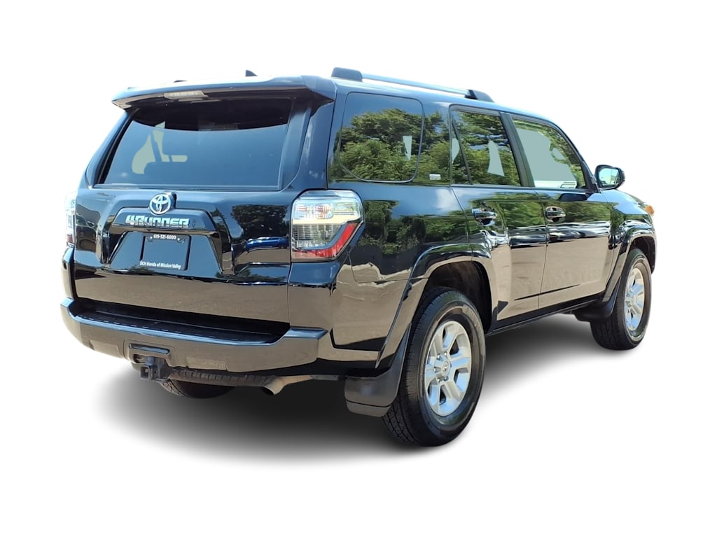 Thumbnail: 2022 Toyota 4Runner - 15