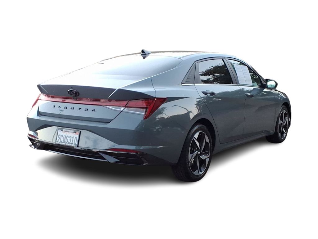 Thumbnail: 2022 Hyundai Elantra - 15