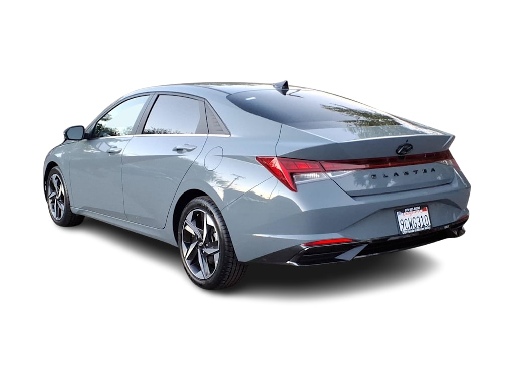 Thumbnail: 2022 Hyundai Elantra - 3
