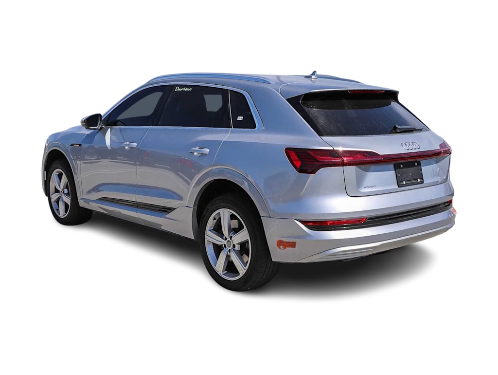 Thumbnail: 2019 Audi e-tron - 2