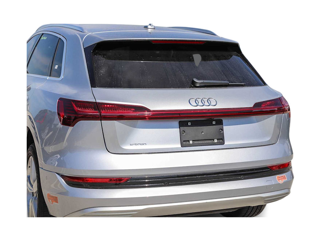 Thumbnail: 2019 Audi e-tron - 16
