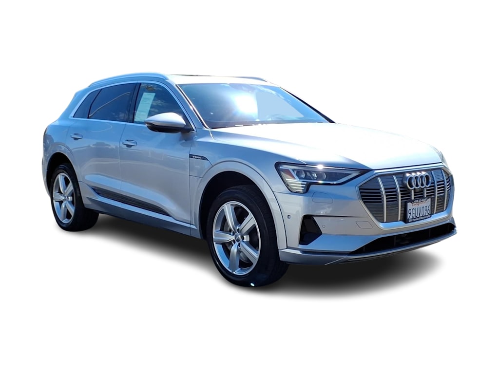 Thumbnail: 2019 Audi e-tron - 14