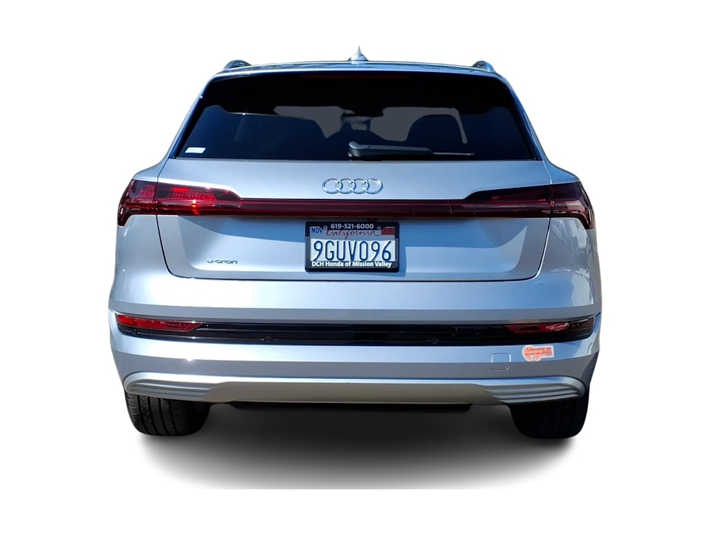 Thumbnail: 2019 Audi e-tron - 4