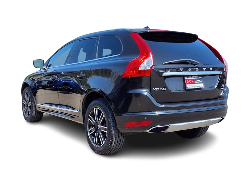 Thumbnail: 2016 Volvo XC60 - 3