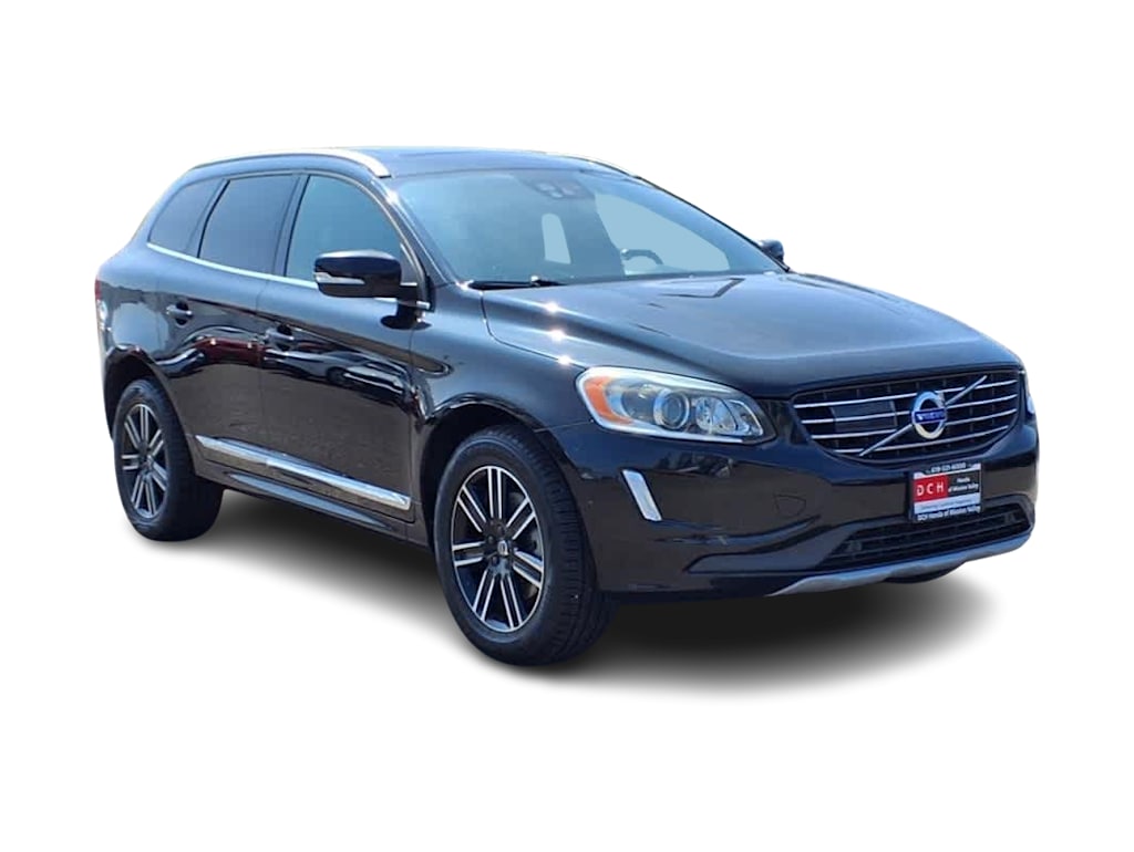 Thumbnail: 2016 Volvo XC60 - 13