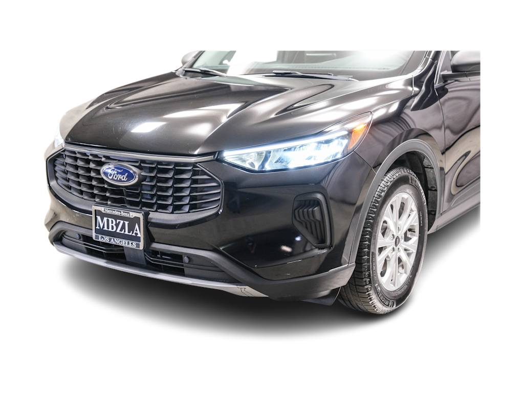 Thumbnail: 2024 Ford Escape - 25
