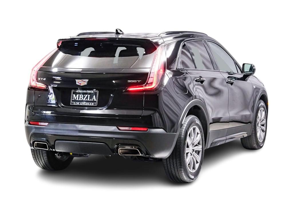 Thumbnail: 2023 Cadillac XT4 - 17