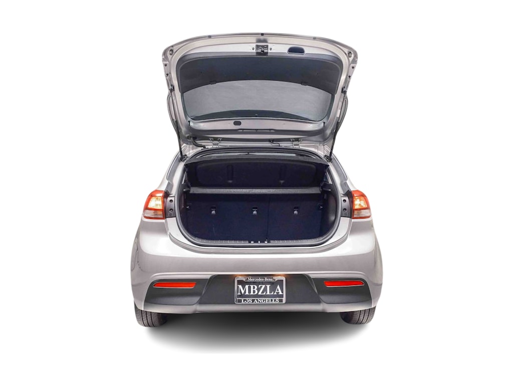 Thumbnail: 2023 Kia Rio - 32