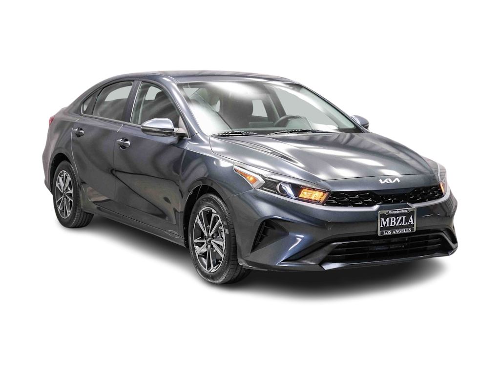 Thumbnail: 2024 Kia Forte - 18