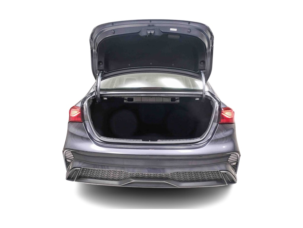 Thumbnail: 2024 Kia Forte - 16