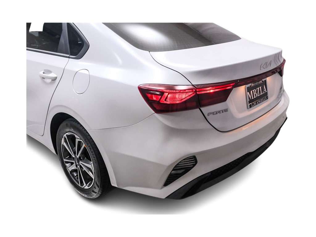 Thumbnail: 2023 Kia Forte - 20